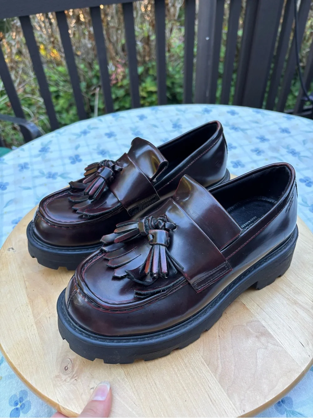 Vagabond Cosmo 2.0 Oxblood Red Patent Leather Chunky Tassel Loafers Fall Size 7